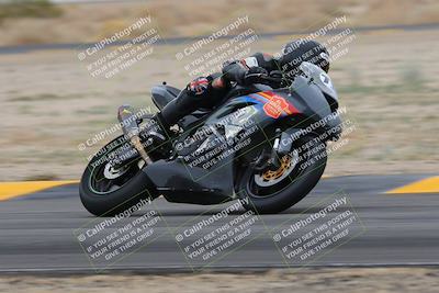 media/Jan-14-2023-SoCal Trackdays (Sat) [[497694156f]]/Turn 4 Set 2 (1030am)/